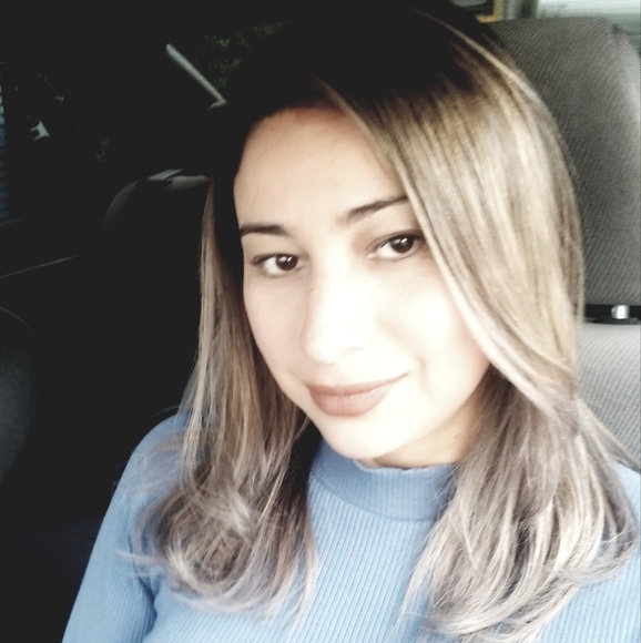 Meet your Posher, Karla - Picture 1 of 1